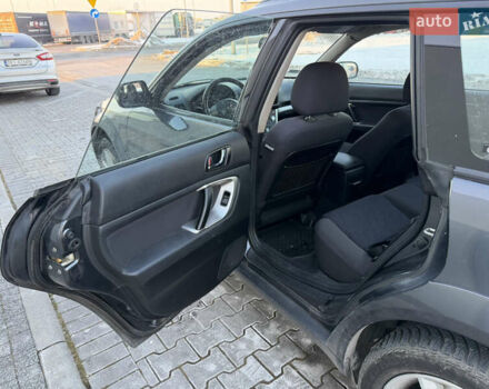 Серый Субару Аутбек, объемом двигателя 2 л и пробегом 333 тыс. км за 3700 $, фото 13 на Automoto.ua