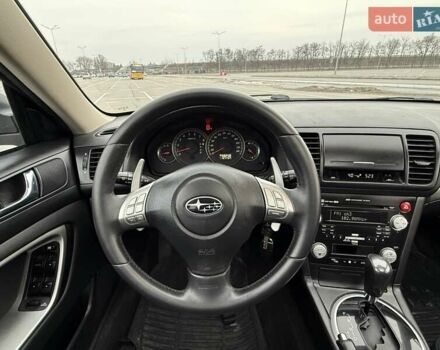 Серый Субару Аутбек, объемом двигателя 2.5 л и пробегом 121 тыс. км за 8700 $, фото 19 на Automoto.ua