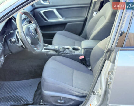 Сірий Субару Аутбек, об'ємом двигуна 3 л та пробігом 235 тис. км за 6200 $, фото 32 на Automoto.ua