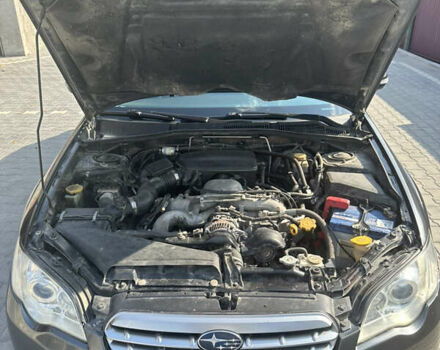 Сірий Субару Аутбек, об'ємом двигуна 2.46 л та пробігом 304 тис. км за 7300 $, фото 17 на Automoto.ua