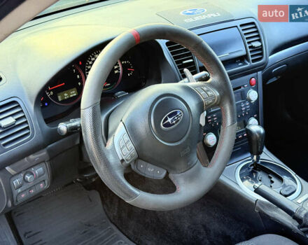 Сірий Субару Аутбек, об'ємом двигуна 3 л та пробігом 235 тис. км за 6200 $, фото 37 на Automoto.ua