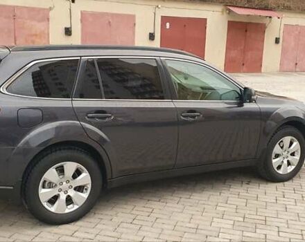 Сірий Субару Аутбек, об'ємом двигуна 2 л та пробігом 255 тис. км за 9200 $, фото 4 на Automoto.ua