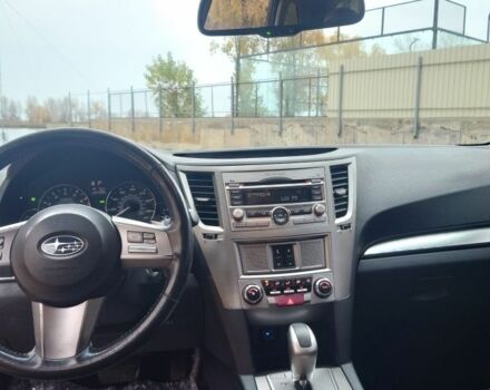 Серый Субару Аутбек, объемом двигателя 2.5 л и пробегом 200 тыс. км за 8300 $, фото 13 на Automoto.ua