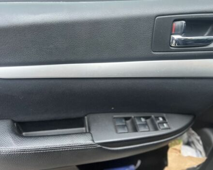 Сірий Субару Аутбек, об'ємом двигуна 2 л та пробігом 196 тис. км за 7900 $, фото 11 на Automoto.ua