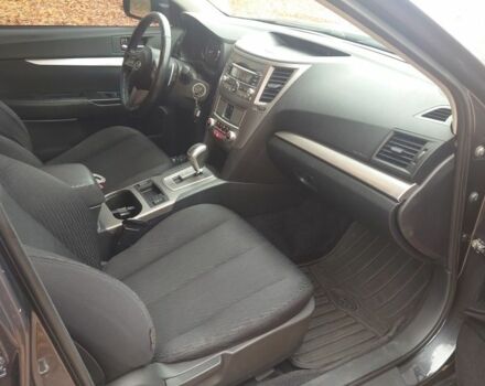 Серый Субару Аутбек, объемом двигателя 2.5 л и пробегом 200 тыс. км за 8300 $, фото 8 на Automoto.ua