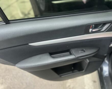 Сірий Субару Аутбек, об'ємом двигуна 2 л та пробігом 196 тис. км за 7900 $, фото 10 на Automoto.ua