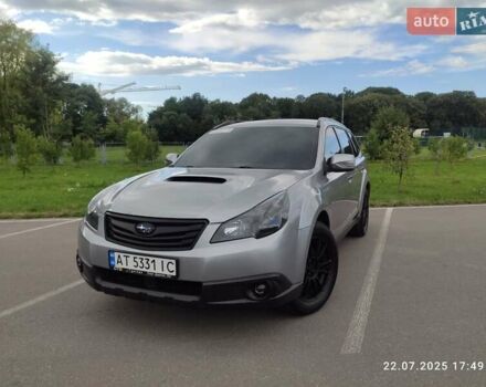 Серый Субару Аутбек, объемом двигателя 2 л и пробегом 230 тыс. км за 8000 $, фото 3 на Automoto.ua