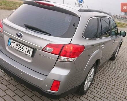 Сірий Субару Аутбек, об'ємом двигуна 2.46 л та пробігом 250 тис. км за 8100 $, фото 5 на Automoto.ua