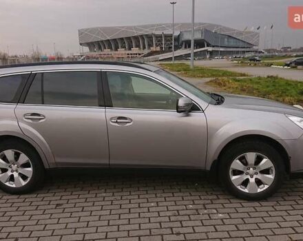 Сірий Субару Аутбек, об'ємом двигуна 2.46 л та пробігом 250 тис. км за 8100 $, фото 2 на Automoto.ua