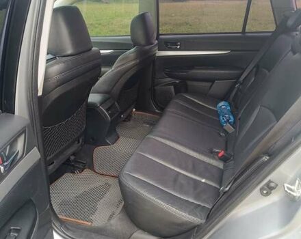 Сірий Субару Аутбек, об'ємом двигуна 2 л та пробігом 221 тис. км за 7999 $, фото 7 на Automoto.ua