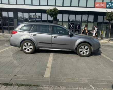 Сірий Субару Аутбек, об'ємом двигуна 2 л та пробігом 270 тис. км за 6500 $, фото 3 на Automoto.ua