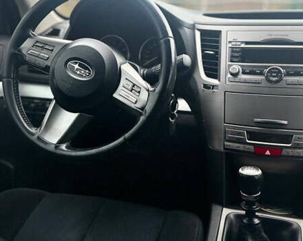 Сірий Субару Аутбек, об'ємом двигуна 2.46 л та пробігом 206 тис. км за 6700 $, фото 14 на Automoto.ua