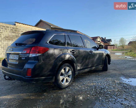 Сірий Субару Аутбек, об'ємом двигуна 2 л та пробігом 250 тис. км за 7600 $, фото 6 на Automoto.ua