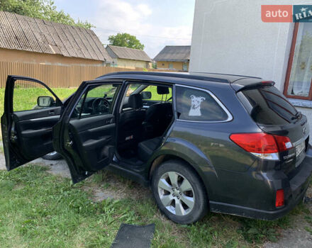 Субару Аутбек 2010 в Одессе на Automoto.ua Серый Субару Аутбек, объемом двигателя 2 л и пробегом 320 тыс. км за 7500 $, фото 6 на Automoto.ua