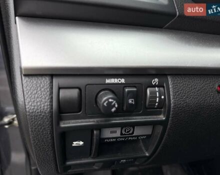 Серый Субару Аутбек, объемом двигателя 2 л и пробегом 350 тыс. км за 6900 $, фото 39 на Automoto.ua