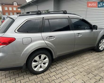 Сірий Субару Аутбек, об'ємом двигуна 2.46 л та пробігом 225 тис. км за 10300 $, фото 4 на Automoto.ua
