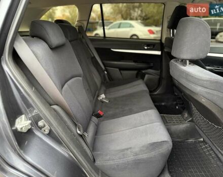 Серый Субару Аутбек, объемом двигателя 2 л и пробегом 350 тыс. км за 6900 $, фото 29 на Automoto.ua