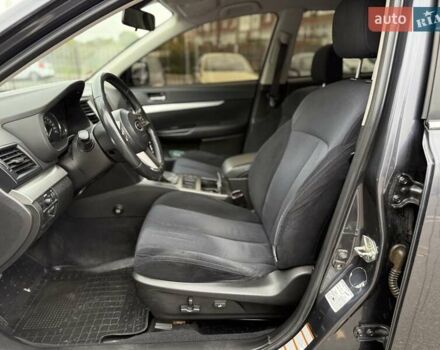 Серый Субару Аутбек, объемом двигателя 2 л и пробегом 350 тыс. км за 6900 $, фото 17 на Automoto.ua