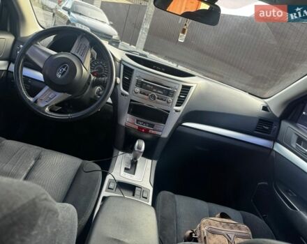 Серый Субару Аутбек, объемом двигателя 2.46 л и пробегом 160 тыс. км за 9000 $, фото 17 на Automoto.ua