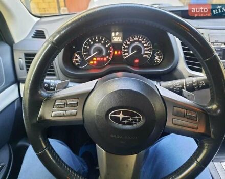 Серый Субару Аутбек, объемом двигателя 2.46 л и пробегом 194 тыс. км за 8500 $, фото 9 на Automoto.ua
