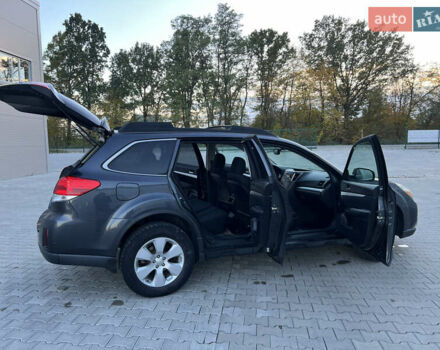 Сірий Субару Аутбек, об'ємом двигуна 2.46 л та пробігом 230 тис. км за 8300 $, фото 30 на Automoto.ua