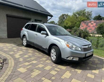 Сірий Субару Аутбек, об'ємом двигуна 2.46 л та пробігом 273 тис. км за 9250 $, фото 1 на Automoto.ua