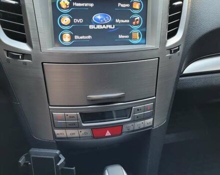 Серый Субару Аутбек, объемом двигателя 2.46 л и пробегом 155 тыс. км за 11900 $, фото 13 на Automoto.ua