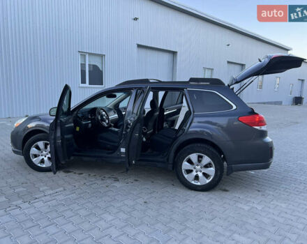 Сірий Субару Аутбек, об'ємом двигуна 2.46 л та пробігом 230 тис. км за 8300 $, фото 22 на Automoto.ua