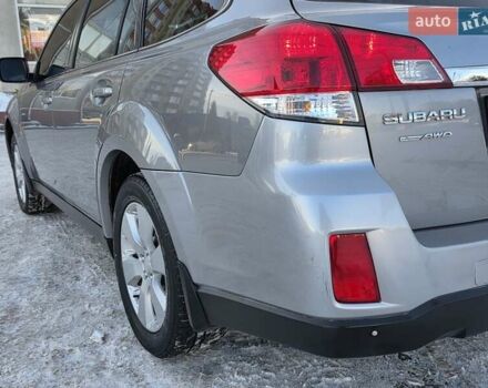 Серый Субару Аутбек, объемом двигателя 2.5 л и пробегом 219 тыс. км за 8333 $, фото 20 на Automoto.ua