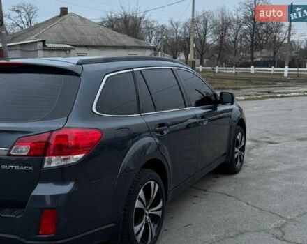Серый Субару Аутбек, объемом двигателя 2.46 л и пробегом 250 тыс. км за 9500 $, фото 4 на Automoto.ua