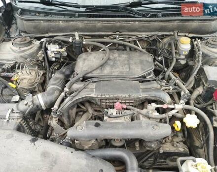 Сірий Субару Аутбек, об'ємом двигуна 2.5 л та пробігом 210 тис. км за 9999 $, фото 6 на Automoto.ua