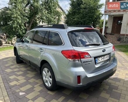 Сірий Субару Аутбек, об'ємом двигуна 2.46 л та пробігом 273 тис. км за 9250 $, фото 2 на Automoto.ua