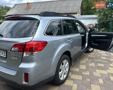 Сірий Субару Аутбек, об'ємом двигуна 2.46 л та пробігом 273 тис. км за 9250 $, фото 4 на Automoto.ua