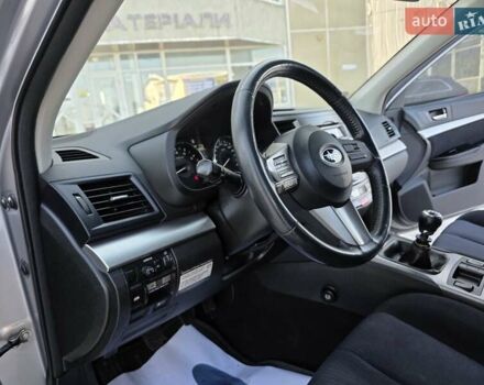 Серый Субару Аутбек, объемом двигателя 2.5 л и пробегом 219 тыс. км за 8333 $, фото 38 на Automoto.ua