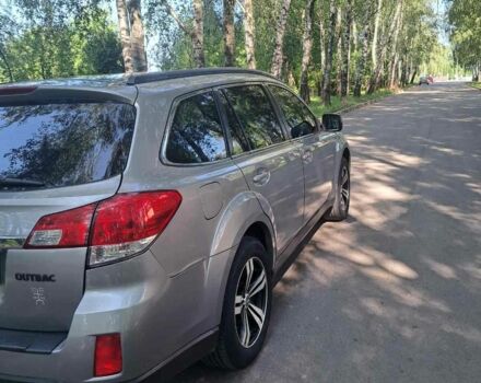 Сірий Субару Аутбек, об'ємом двигуна 2.4 л та пробігом 207 тис. км за 9200 $, фото 1 на Automoto.ua