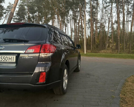 Серый Субару Аутбек, объемом двигателя 2.46 л и пробегом 198 тыс. км за 8750 $, фото 6 на Automoto.ua