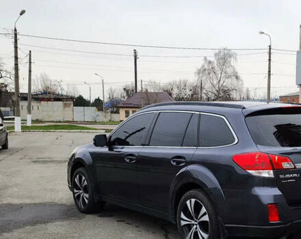 Серый Субару Аутбек, объемом двигателя 2.5 л и пробегом 250 тыс. км за 9700 $, фото 3 на Automoto.ua