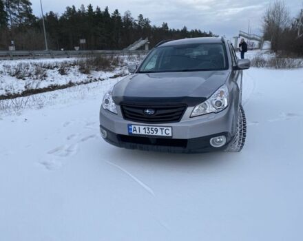 Сірий Субару Аутбек, об'ємом двигуна 2.5 л та пробігом 175 тис. км за 10500 $, фото 2 на Automoto.ua