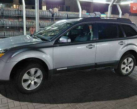 Серый Субару Аутбек, объемом двигателя 2.46 л и пробегом 280 тыс. км за 7500 $, фото 2 на Automoto.ua
