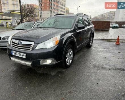 Серый Субару Аутбек, объемом двигателя 2.5 л и пробегом 318 тыс. км за 9500 $, фото 1 на Automoto.ua