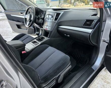 Серый Субару Аутбек, объемом двигателя 2.5 л и пробегом 219 тыс. км за 8333 $, фото 47 на Automoto.ua