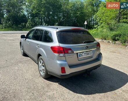 Сірий Субару Аутбек, об'ємом двигуна 2 л та пробігом 307 тис. км за 6499 $, фото 9 на Automoto.ua