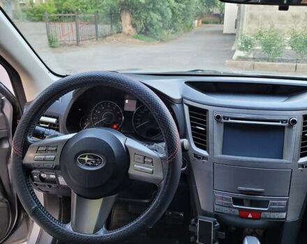Серый Субару Аутбек, объемом двигателя 2.46 л и пробегом 155 тыс. км за 11900 $, фото 9 на Automoto.ua