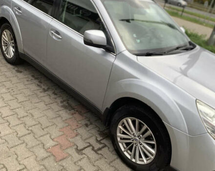 Сірий Субару Аутбек, об'ємом двигуна 2.46 л та пробігом 245 тис. км за 11000 $, фото 10 на Automoto.ua