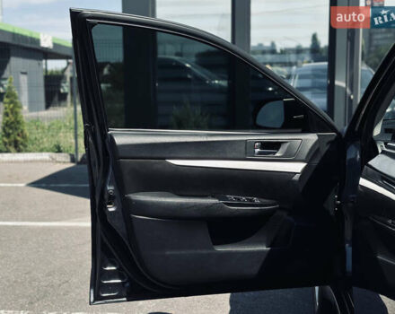 Серый Субару Аутбек, объемом двигателя 2.46 л и пробегом 296 тыс. км за 9400 $, фото 18 на Automoto.ua