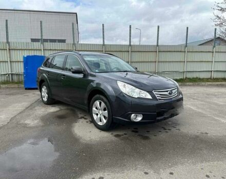 Серый Субару Аутбек, объемом двигателя 2.5 л и пробегом 201 тыс. км за 11000 $, фото 3 на Automoto.ua