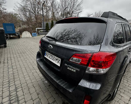 Серый Субару Аутбек, объемом двигателя 2.5 л и пробегом 235 тыс. км за 10000 $, фото 3 на Automoto.ua