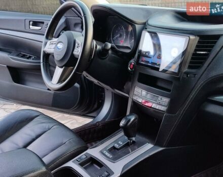 Сірий Субару Аутбек, об'ємом двигуна 2.46 л та пробігом 160 тис. км за 9300 $, фото 12 на Automoto.ua