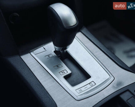 Серый Субару Аутбек, объемом двигателя 2.46 л и пробегом 296 тыс. км за 9400 $, фото 43 на Automoto.ua