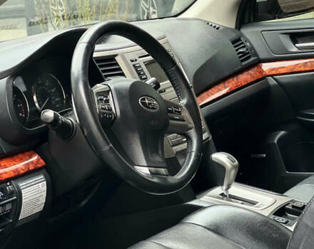 Серый Субару Аутбек, объемом двигателя 2.46 л и пробегом 225 тыс. км за 8900 $, фото 13 на Automoto.ua